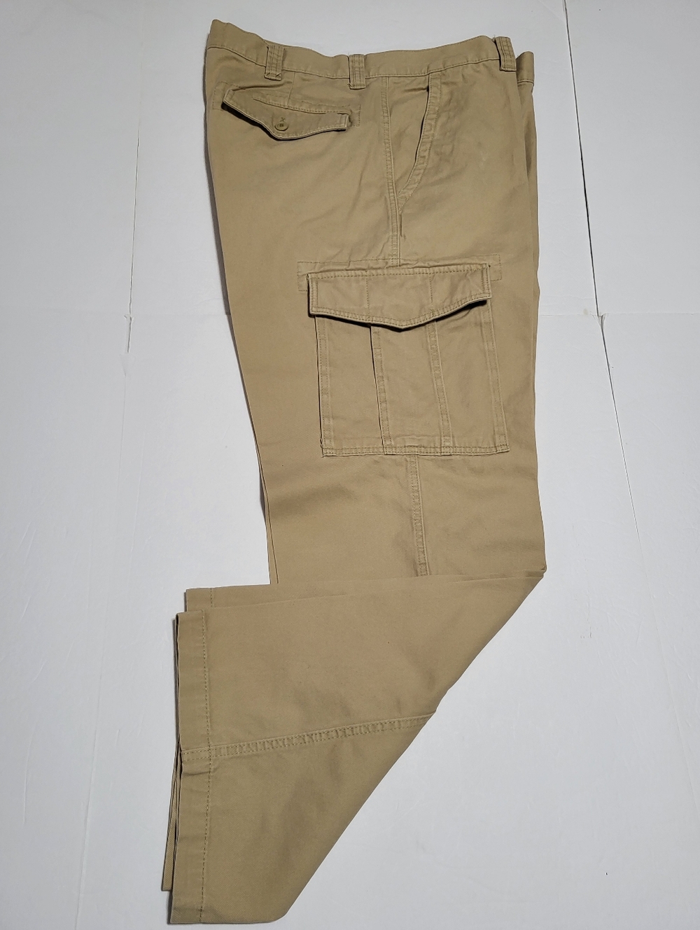 Old Navy Men's Cargo Pants in Khaki - Durable Utility Style